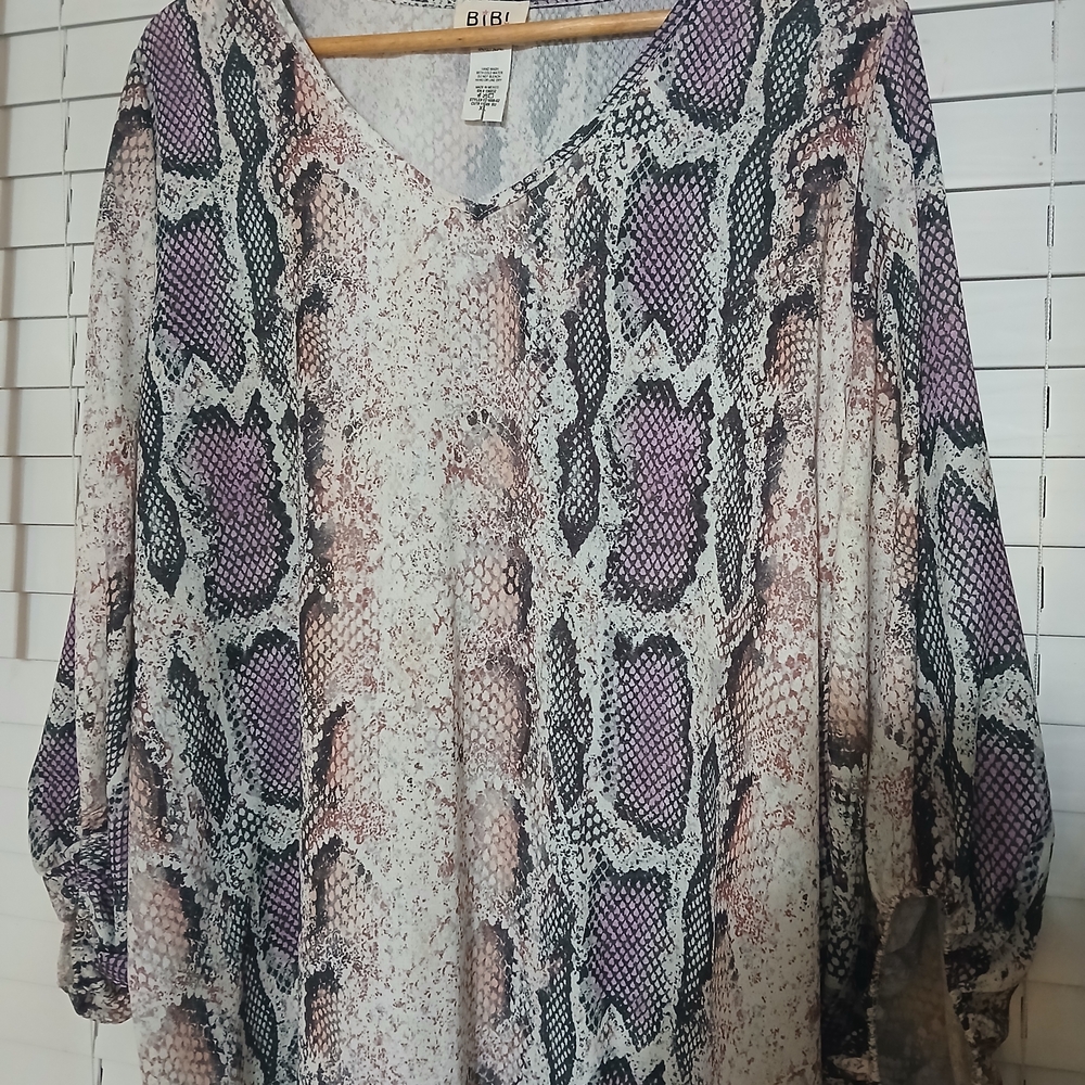 BiBi Purple Cream Snake-Print V-Neck Tunic